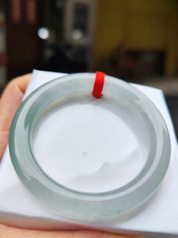 ✨天然緬甸玉A貨 ✨
🔥 放光玻璃種飄花 正圈圓骨手鐲 🔥