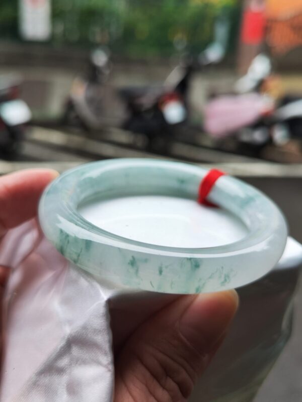 ✨天然緬甸玉A貨 ✨🔥 冰種飄花 正圈圓骨胖胖鐲 🔥