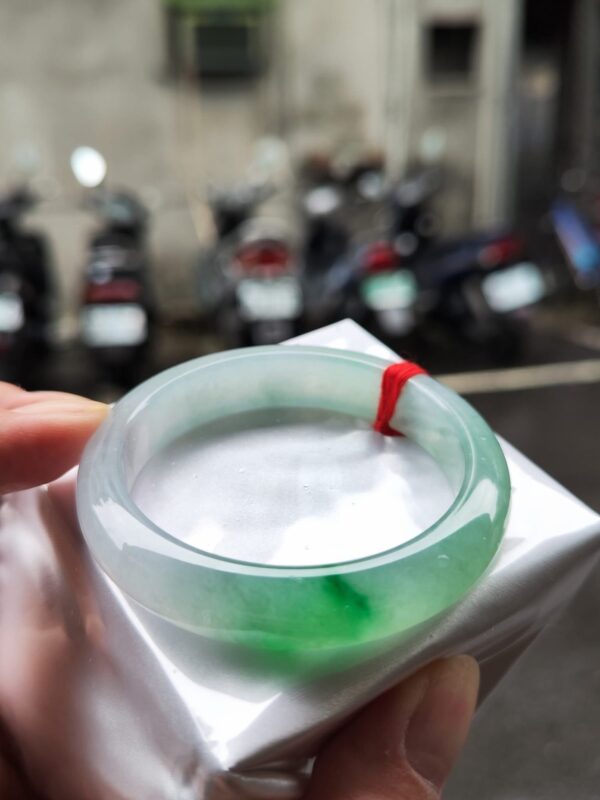 ✨ 天然緬甸玉A貨 冰種飄陽綠正圈手鐲 ✨