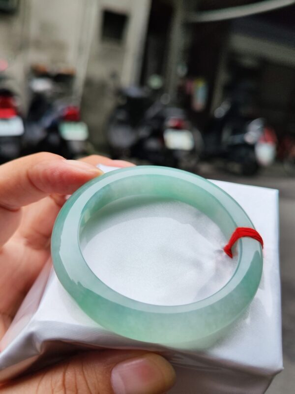 天然緬甸玉A貨 冰種飄陽綠正圈手鐲 ✨