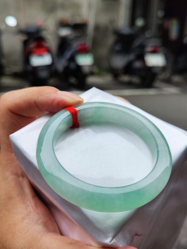 天然緬甸玉A貨 冰種飄陽綠正圈手鐲 ✨