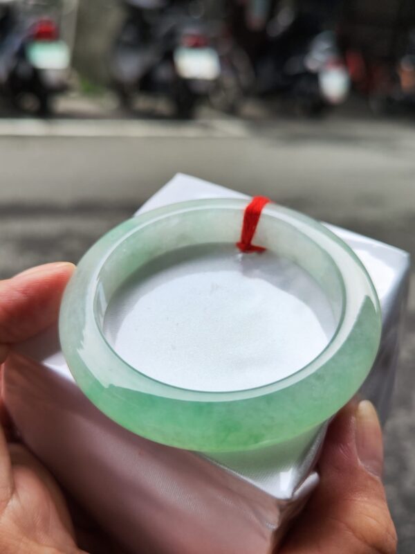 💎 天然緬甸玉A貨 冰種飄陽綠正圈厚庄手鐲