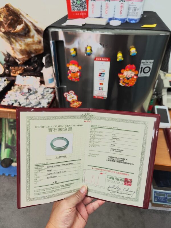 ✨天然緬甸玉A貨 ✨
🔥 放光玻璃種飄蜜黃 正圈手鐲 🔥