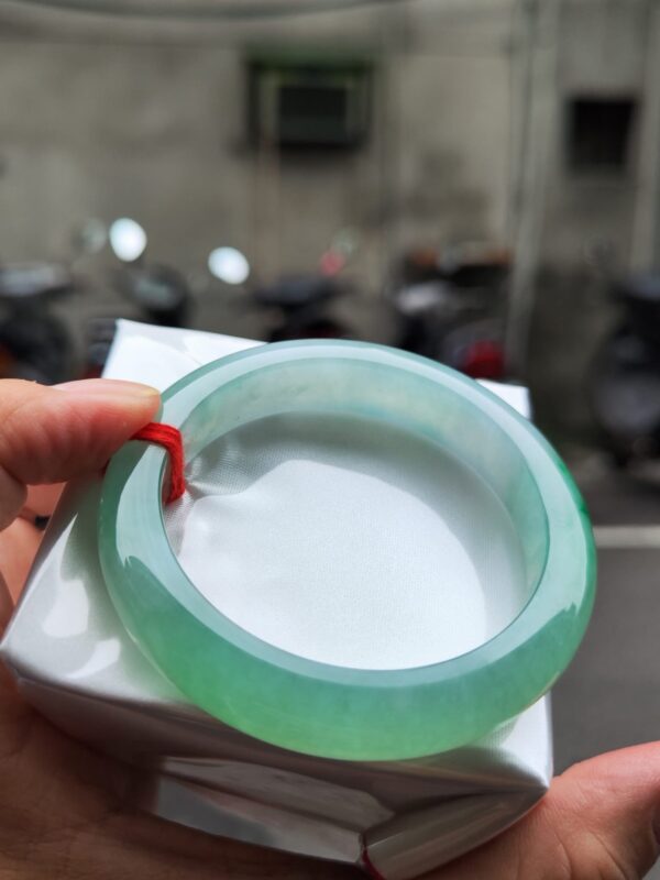 ✨ 天然緬甸玉A貨 冰種飄陽綠正圈手鐲 ✨