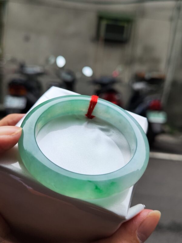 ✨ 天然緬甸玉A貨 冰種飄陽綠正圈手鐲 ✨