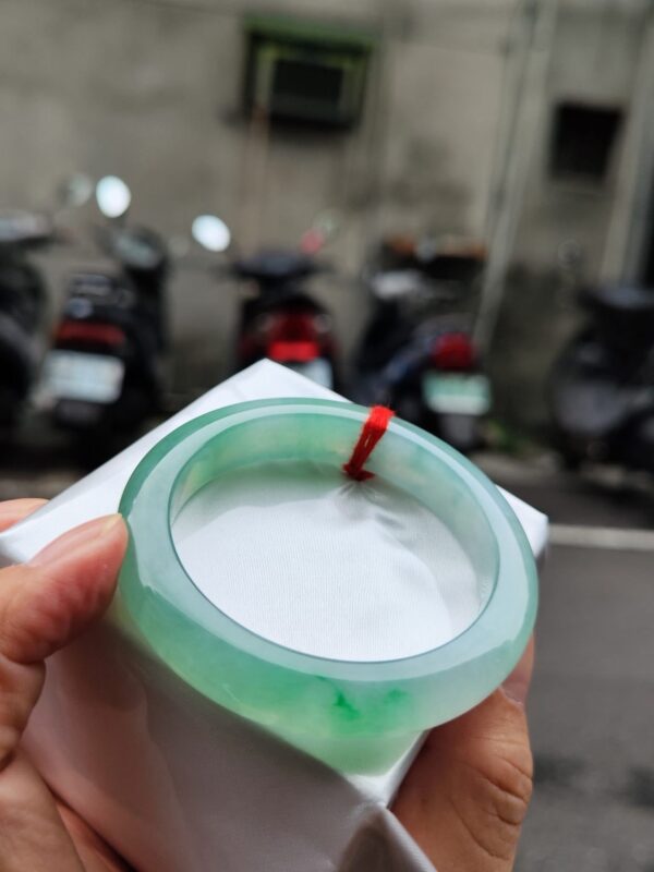 ✨ 天然緬甸玉A貨 冰種飄陽綠正圈手鐲 ✨