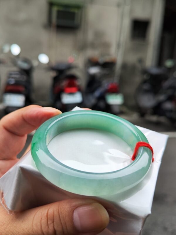 ✨ 天然緬甸玉A貨 冰種飄陽綠正圈手鐲 ✨