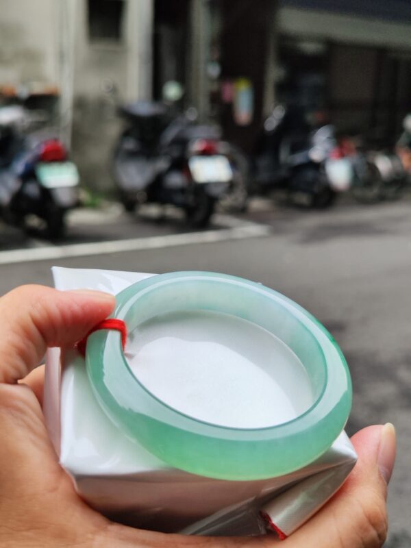 ✨ 天然緬甸玉A貨 冰種飄陽綠正圈手鐲 ✨