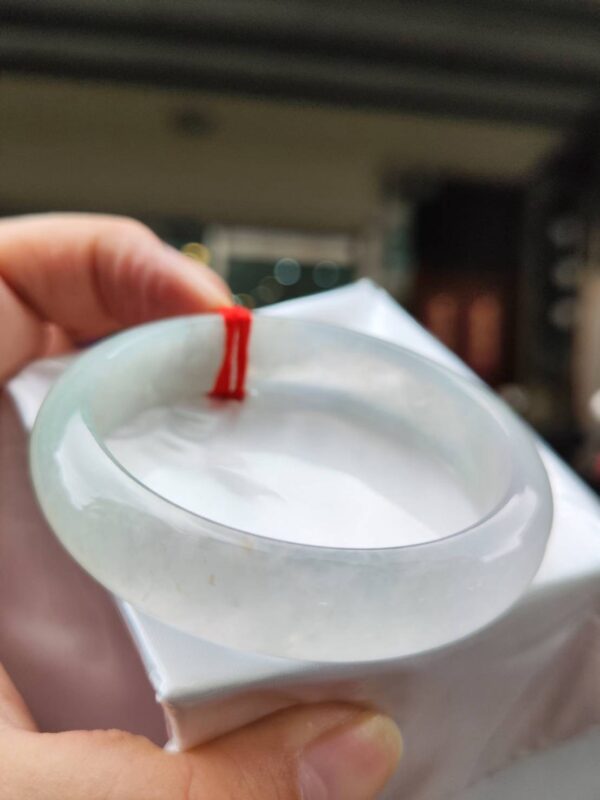 💎緬甸玉A貨放光玻璃種正圈又寬又厚手鐲💎