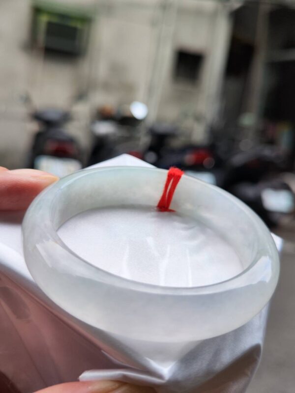 💎緬甸玉A貨放光玻璃種正圈又寬又厚手鐲💎