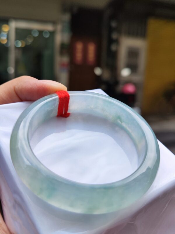 🔥 放光玻璃種飄花 正圈圓骨手鐲 🔥
✨天然緬甸玉A貨 ✨