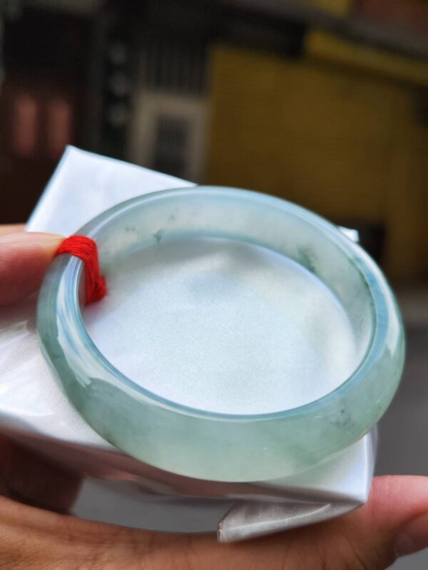 ✨天然緬甸玉A貨 ✨🔥 冰種飄綠花 正圈手鐲 🔥