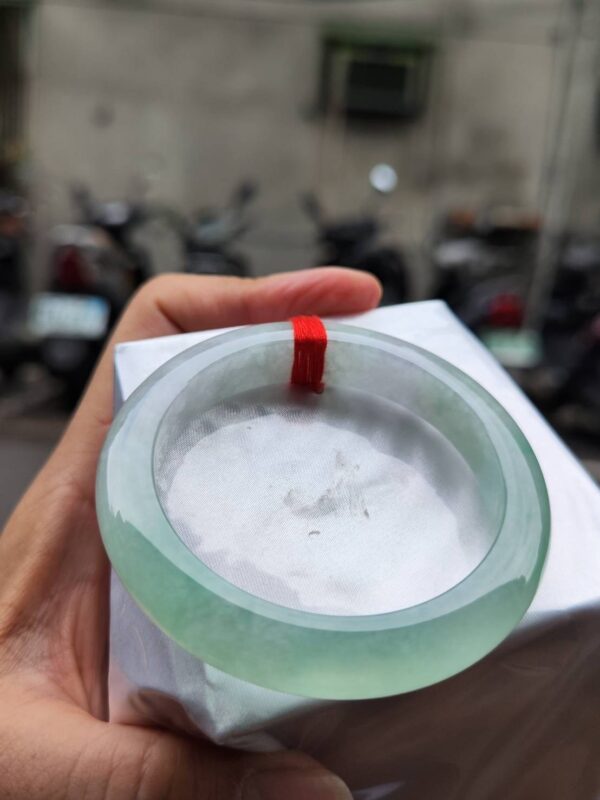 ✨天然緬甸玉A貨 ✨🔥 冰種飄綠正圈手鐲 🔥