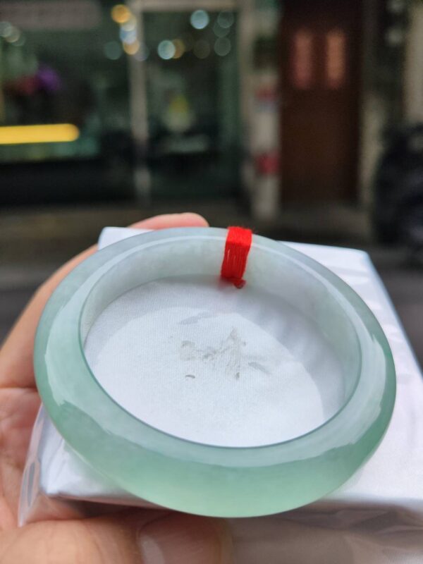 ✨天然緬甸玉A貨 ✨🔥 冰種飄綠正圈手鐲 🔥