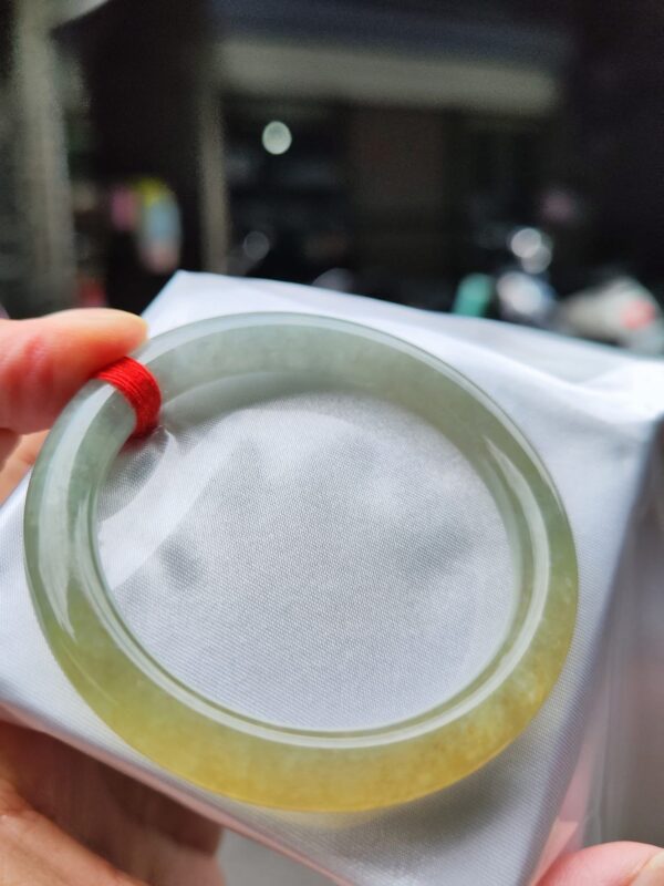 ✨天然緬甸玉A貨 ✨
🔥 冰種飄蜜黃正圈圓骨手鐲 🔥