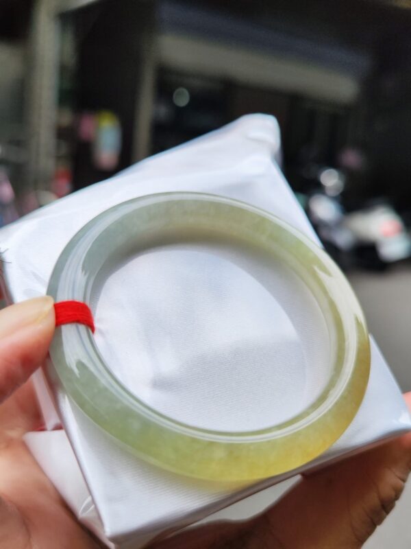 ✨天然緬甸玉A貨 ✨
🔥 冰種飄蜜黃正圈圓骨手鐲 🔥