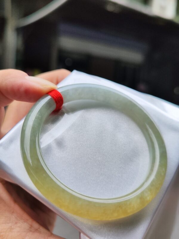 ✨天然緬甸玉A貨 ✨
🔥 冰種飄蜜黃正圈圓骨手鐲 🔥