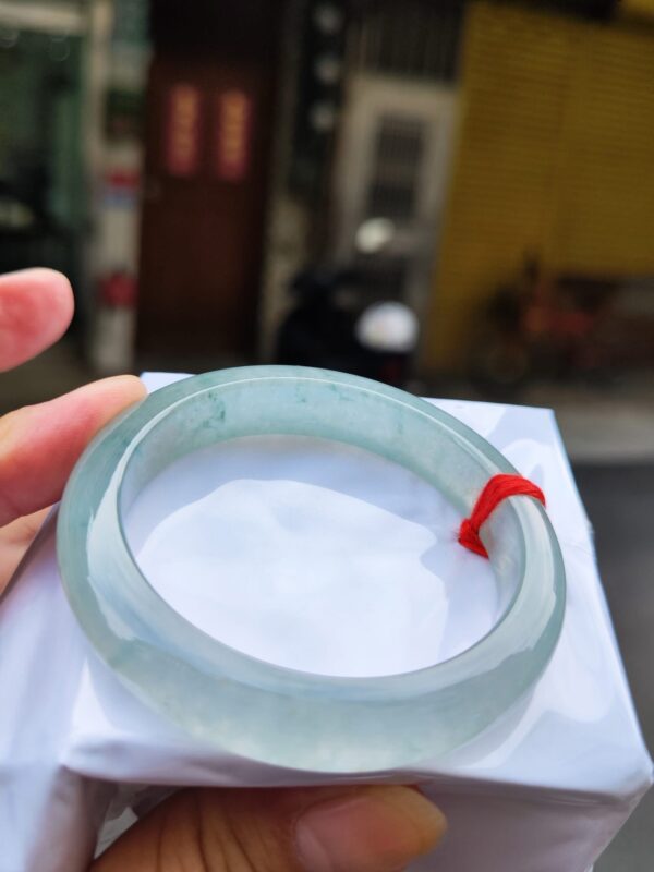 🔥 放光玻璃種飄花 正圈厚庄手鐲 🔥
✨天然緬甸玉A貨 ✨