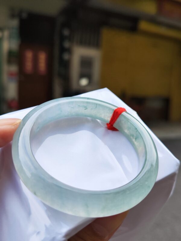 🔥 放光玻璃種飄花 正圈厚庄手鐲 🔥
✨天然緬甸玉A貨 ✨