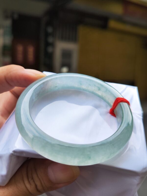 🔥 放光玻璃種飄花 正圈厚庄手鐲 🔥
✨天然緬甸玉A貨 ✨