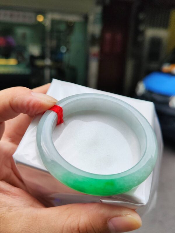 ✨天然緬甸玉A貨 ✨🔥 飄陽綠正圈手鐲 🔥