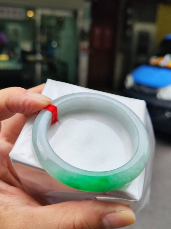 ✨天然緬甸玉A貨 ✨🔥 飄陽綠正圈手鐲 🔥