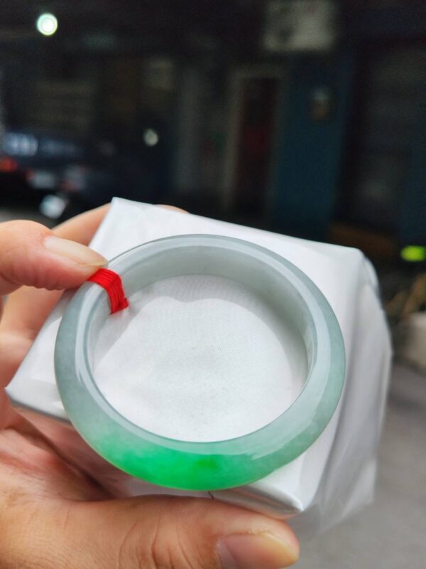 ✨天然緬甸玉A貨 ✨🔥 飄陽綠正圈手鐲 🔥