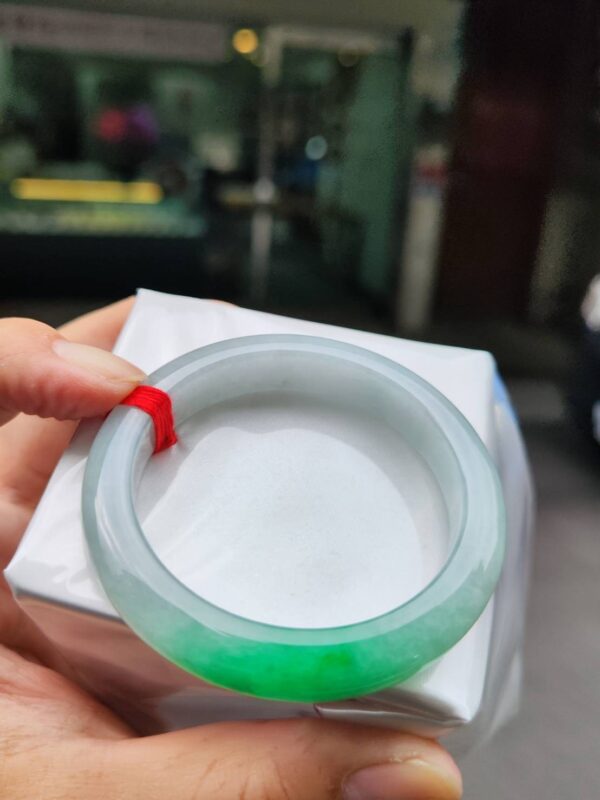 ✨天然緬甸玉A貨 ✨🔥 飄陽綠正圈手鐲 🔥