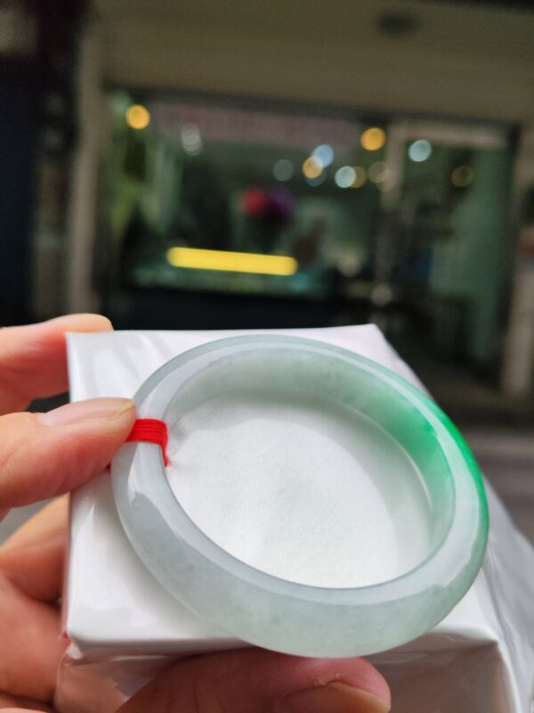 ✨天然緬甸玉A貨 ✨🔥 飄陽綠正圈手鐲 🔥