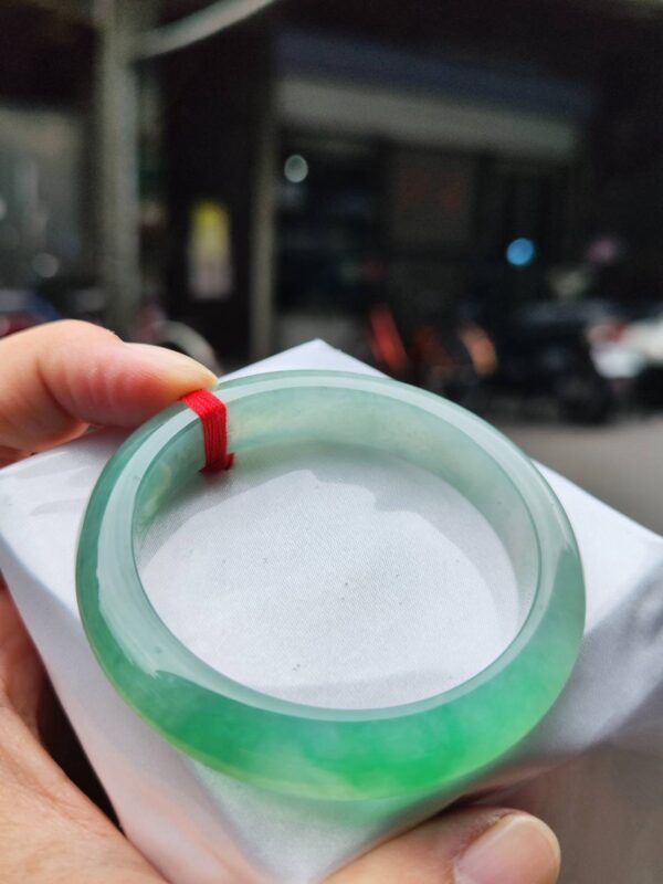 💎 緬甸玉A貨 冰種飄陽綠正圈手鐲 💎