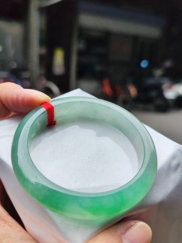 💎 緬甸玉A貨 冰種飄陽綠正圈手鐲 💎