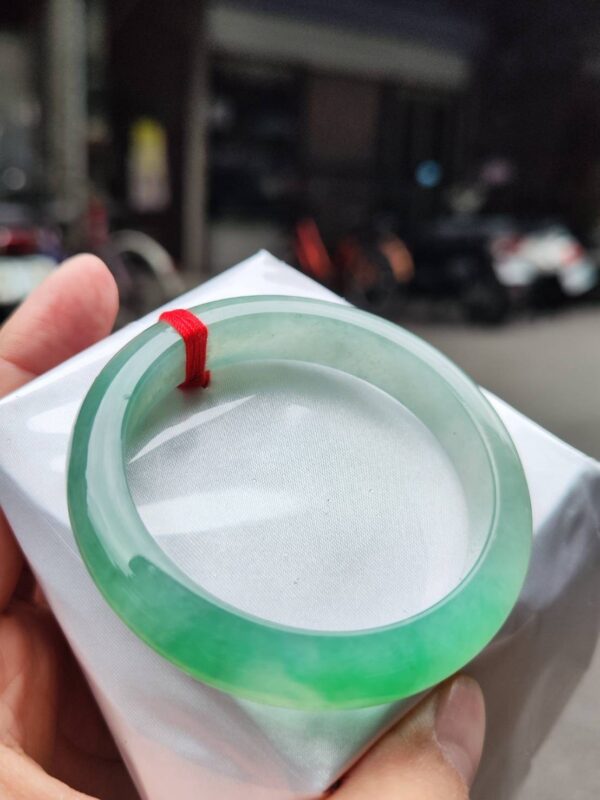 💎 緬甸玉A貨 冰種飄陽綠正圈手鐲 💎