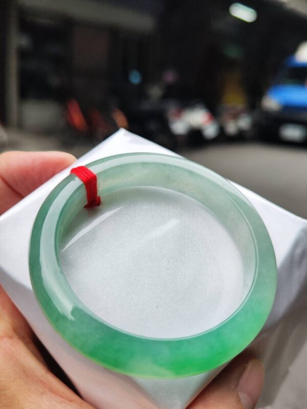 💎 緬甸玉A貨 冰種飄陽綠正圈手鐲 💎