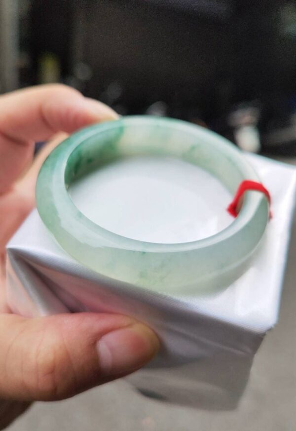 💎 緬甸玉A貨 冰種飄綠花正圈手鐲 💎