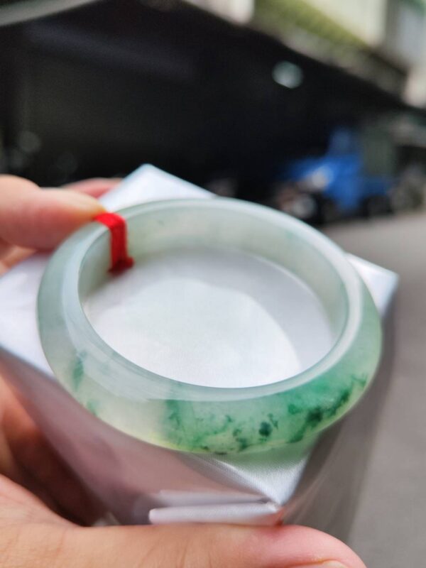 💎 緬甸玉A貨 冰種飄綠花正圈手鐲 💎