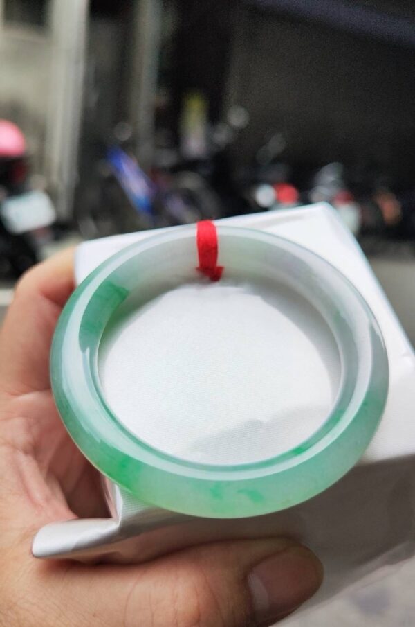 🌸 淡紫羅蘭春彩圓骨正圈手鐲｜天然緬甸玉A貨 🌸