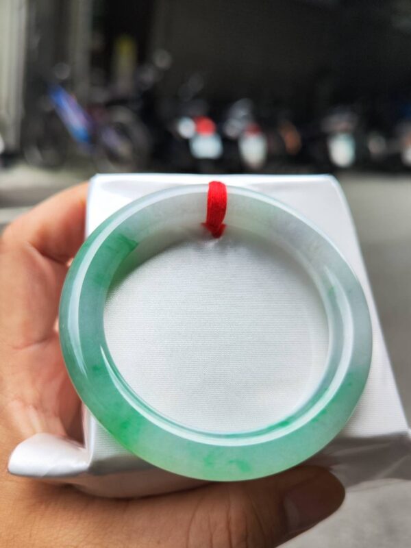 🌸 淡紫羅蘭春彩圓骨正圈手鐲｜天然緬甸玉A貨 🌸