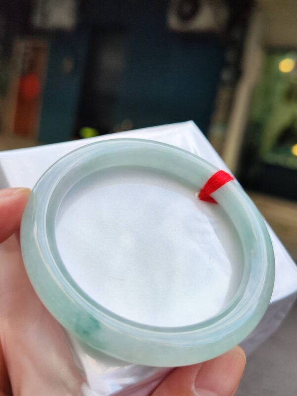 💎天然緬甸玉A貨 飄綠花圓骨正圈手鐲 💎