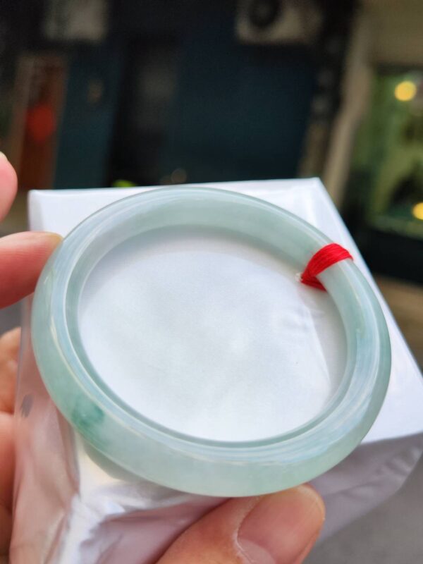 💎天然緬甸玉A貨 飄綠花圓骨正圈手鐲 💎