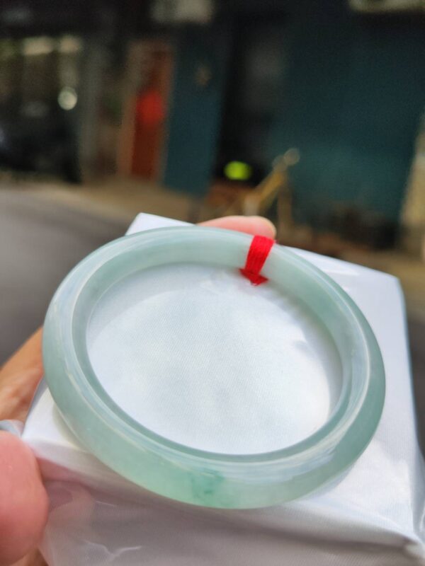 💎天然緬甸玉A貨 飄綠花圓骨正圈手鐲 💎