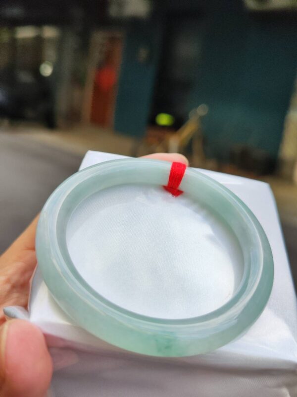 💎天然緬甸玉A貨 飄綠花圓骨正圈手鐲 💎