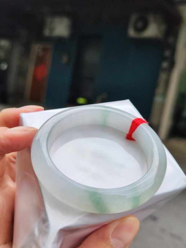 💎天然緬甸玉A貨 冰種飄綠花正圈手鐲 💎