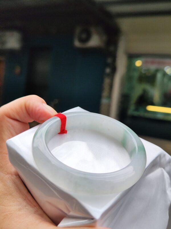 💎天然緬甸玉A貨 冰種飄綠花正圈手鐲 💎