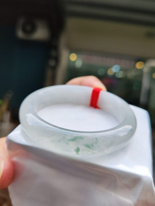 💎天然緬甸玉A貨 冰種飄花正圈手鐲 💎