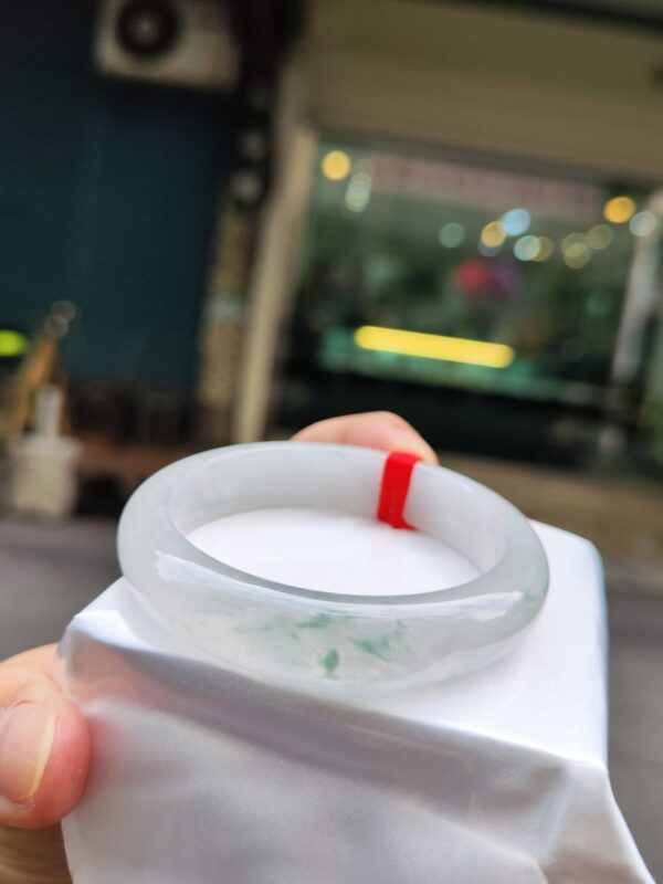 💎天然緬甸玉A貨 冰種飄花正圈手鐲 💎