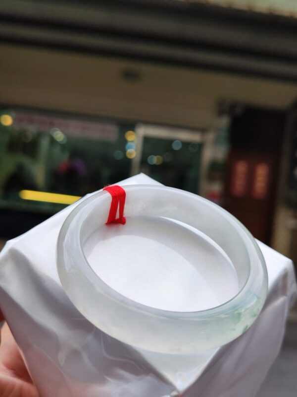 💎天然緬甸玉A貨 冰種飄花正圈手鐲 💎