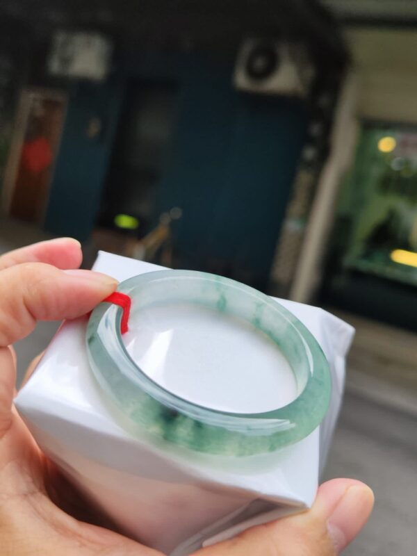 💎天然緬甸玉A貨 玻璃種飄花正圈手鐲 💎