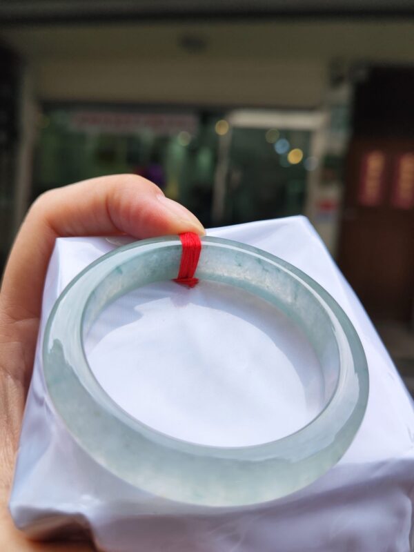 💎天然緬甸玉A貨 很放光的玻璃種飄花正圈手鐲 💎