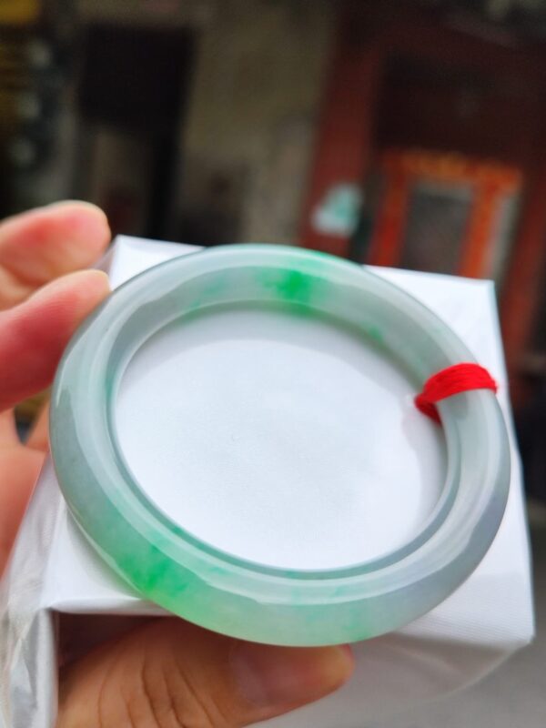 🌸 淡紫羅蘭春彩圓骨正圈手鐲｜天然緬甸玉A貨 🌸