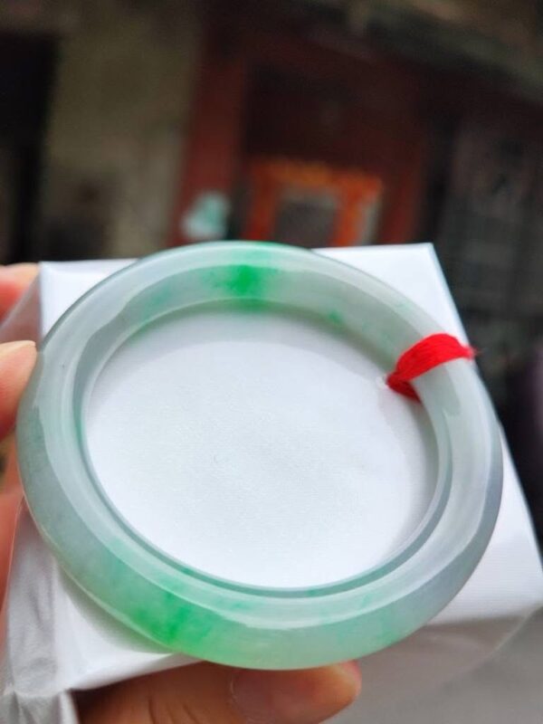 🌸 淡紫羅蘭春彩圓骨正圈手鐲｜天然緬甸玉A貨 🌸